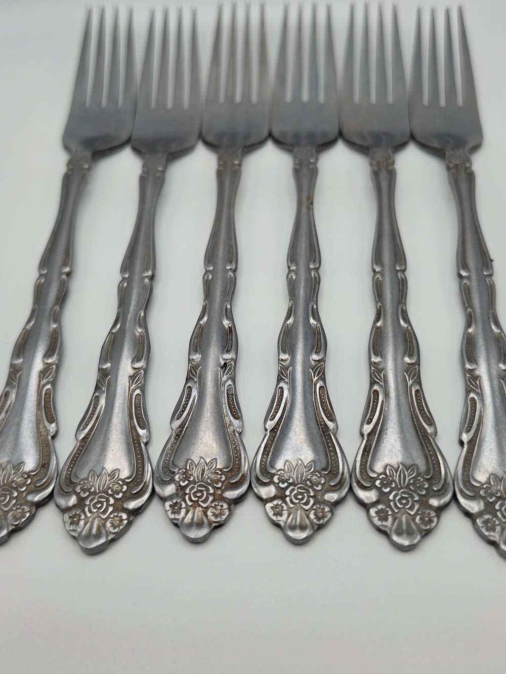 Vintage International Stainless Rose Floral Dinner Forks Set of 6